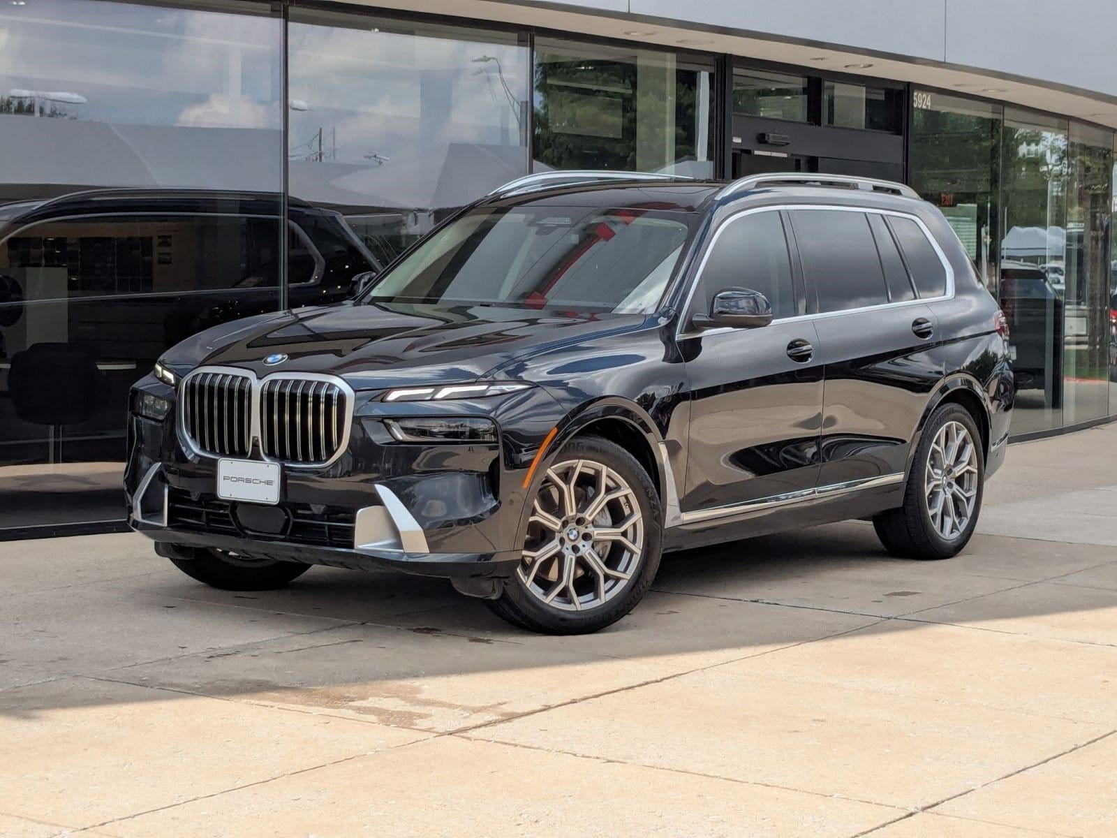 2023 BMW X7