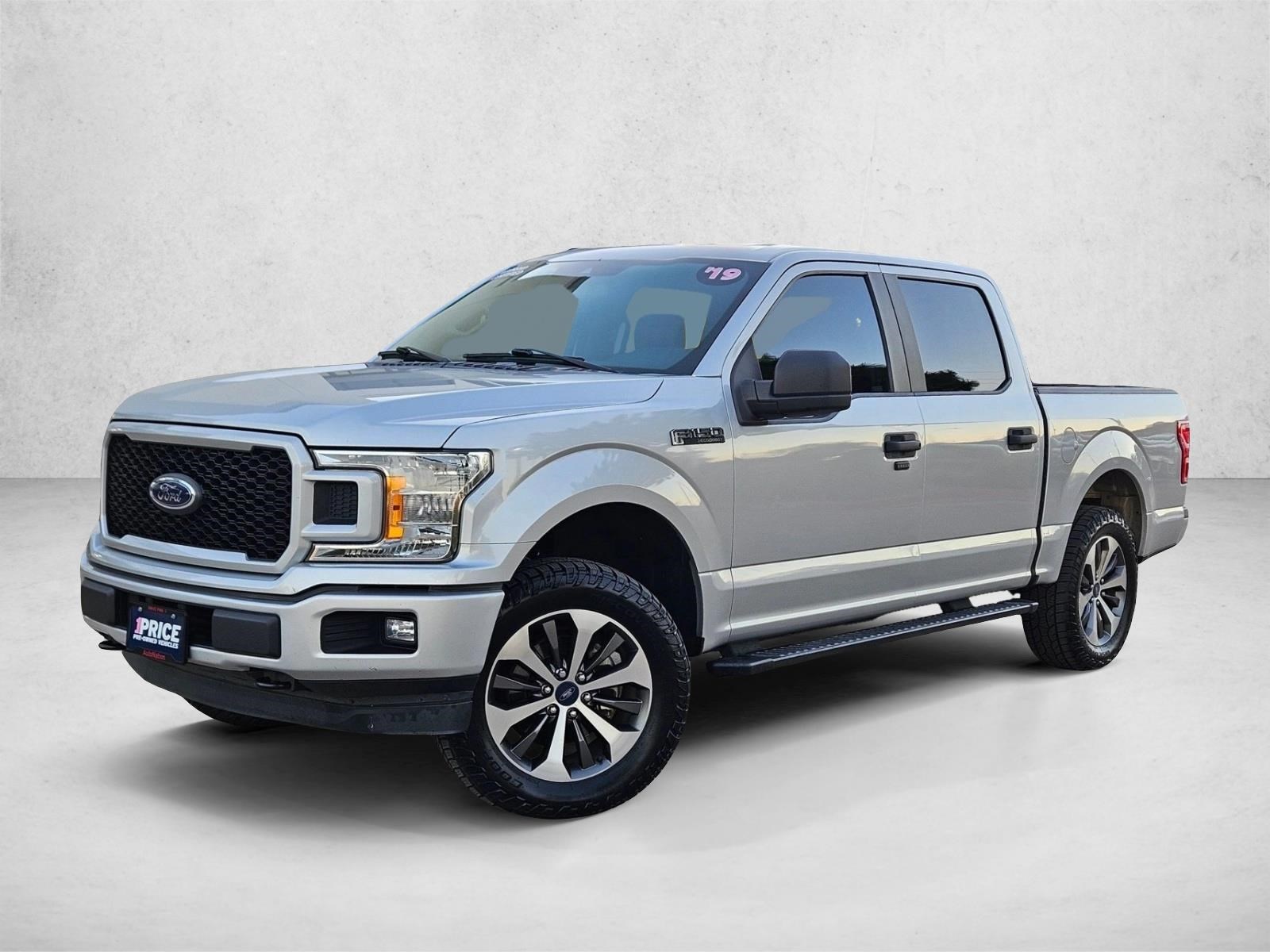2019 Ford F-150 XLT's photo