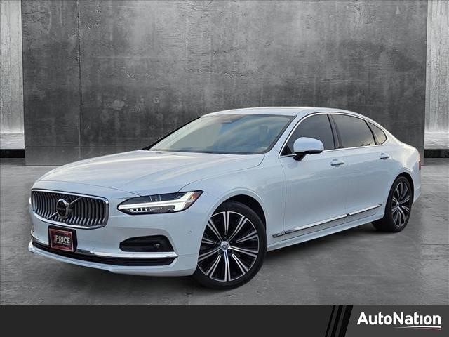 2022 Volvo S90
