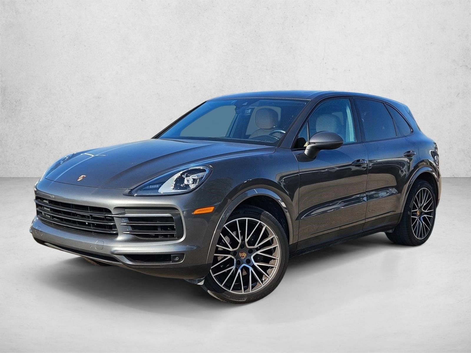 2020 Porsche Cayenne Base's photo