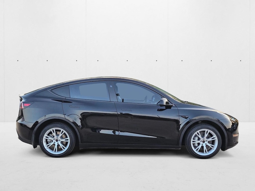 2023 Tesla Model Y Long Range photo 4