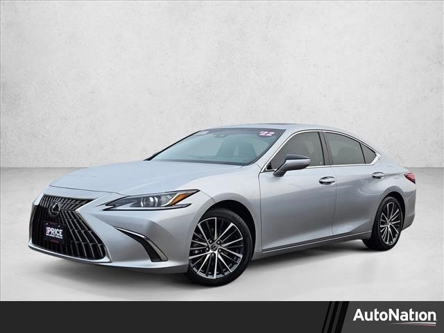 2022 Lexus ES 350's photo
