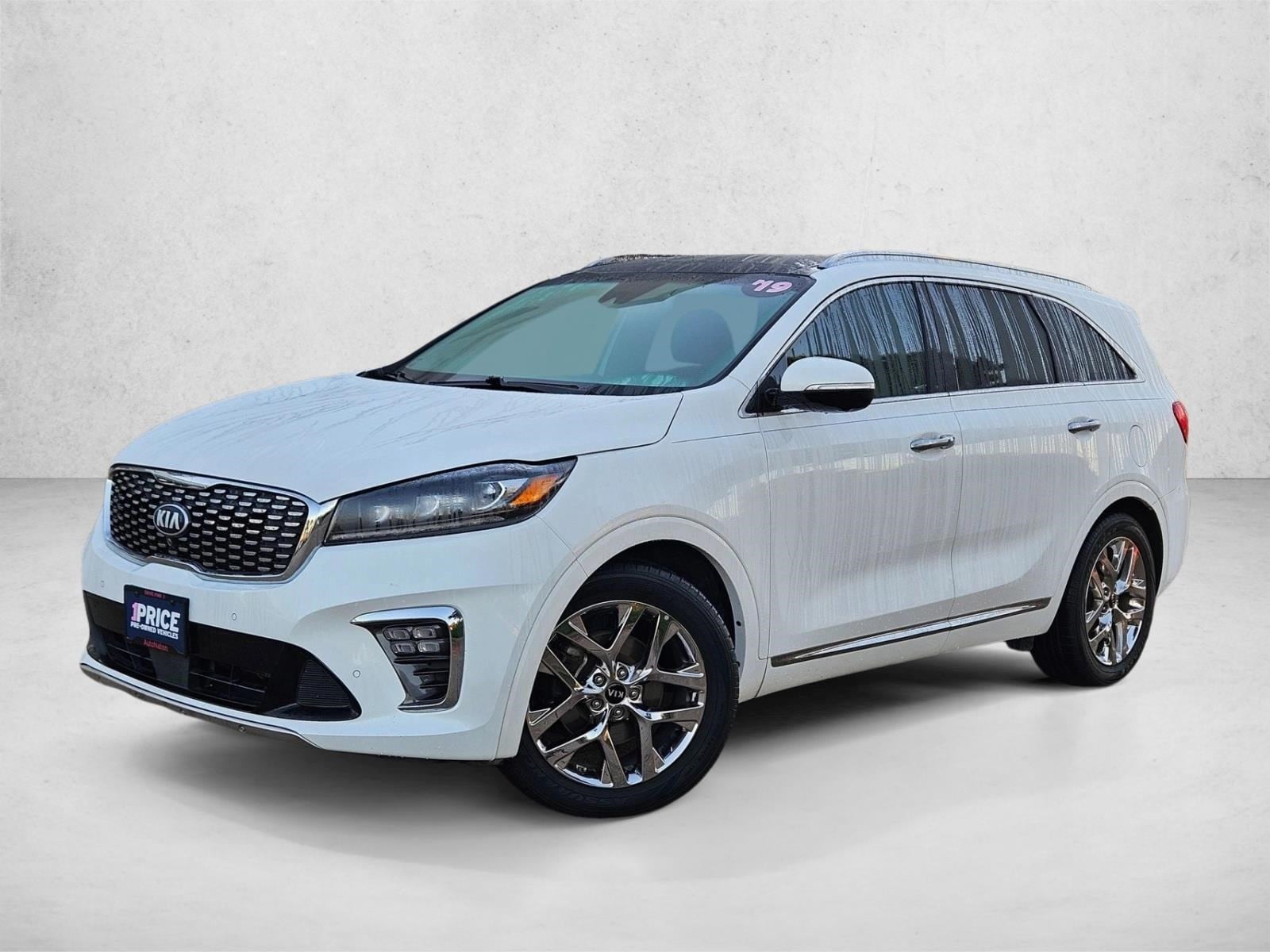 2019 Kia Sorento SXL's photo