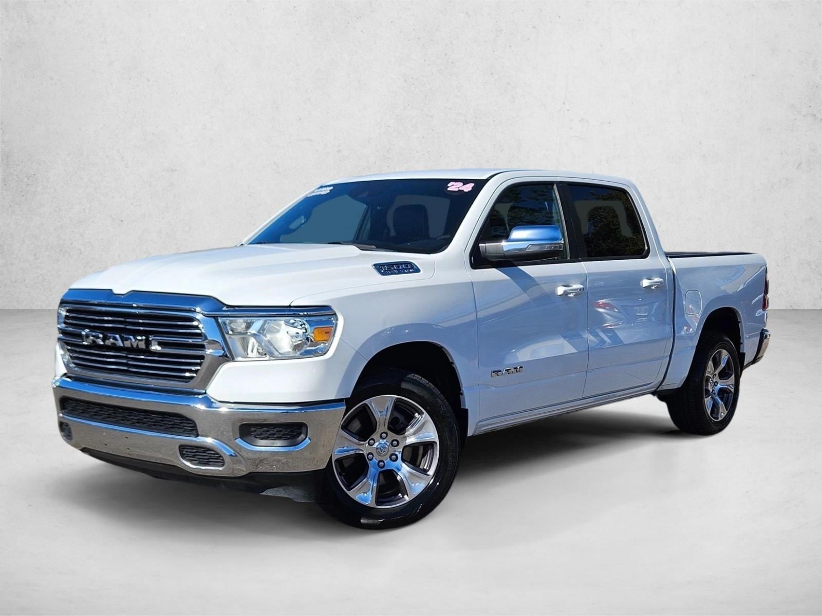 2024 RAM Ram 1500 Pickup Laramie's photo