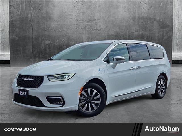 2022 Chrysler Pacifica Hybrid