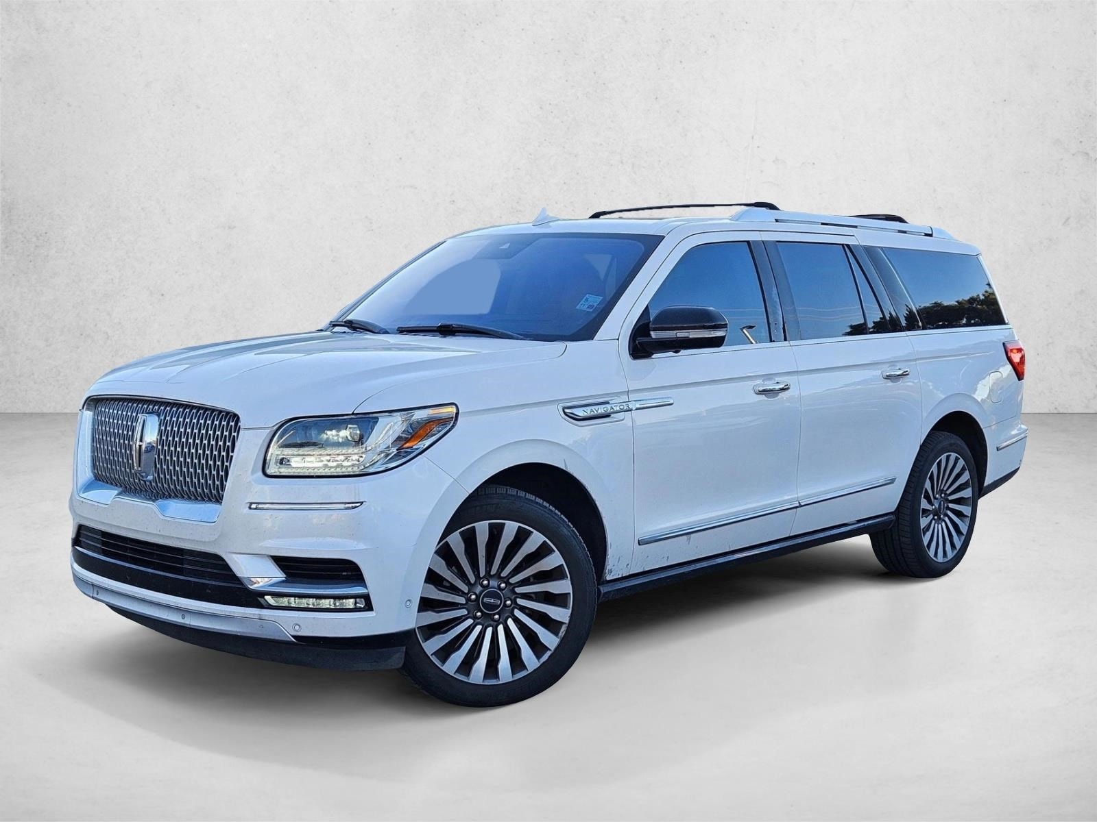 2019 Lincoln Navigator Reserve's photo