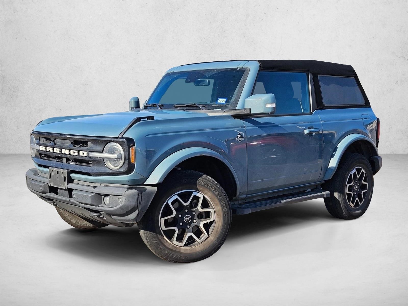 2022 Ford Bronco 2-Door Outer Banks's photo