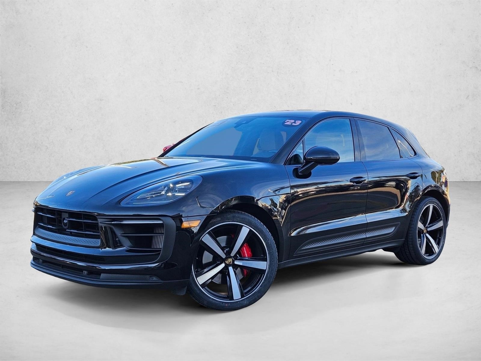 2023 Porsche Macan S's photo
