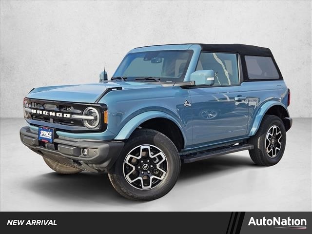 2022 Ford Bronco 2-Door Outer Banks's photo
