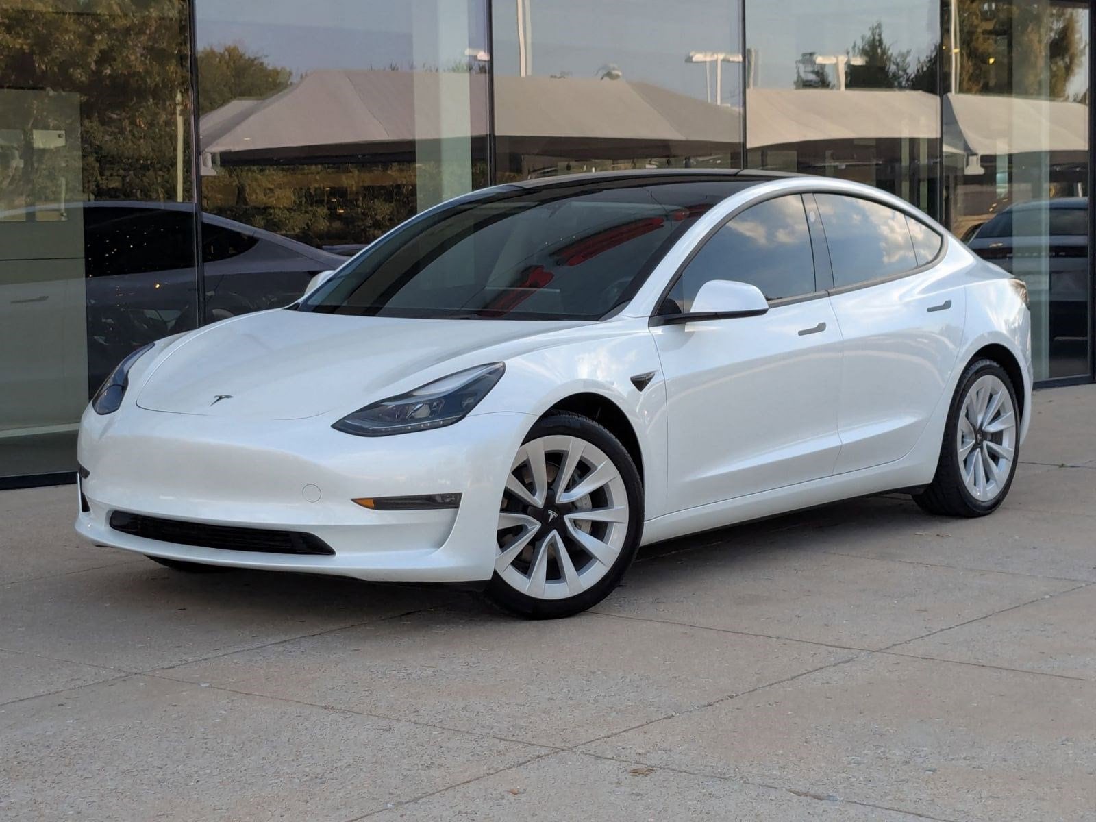 2023 Tesla Model 3 Long Range's photo