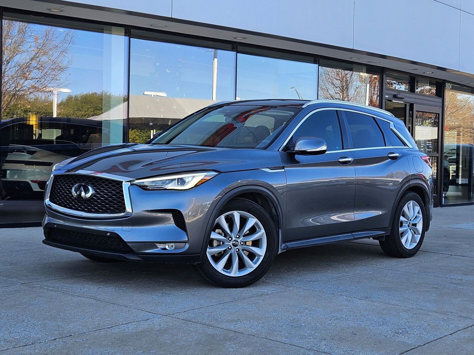 2019 INFINITI QX50 Essential's photo