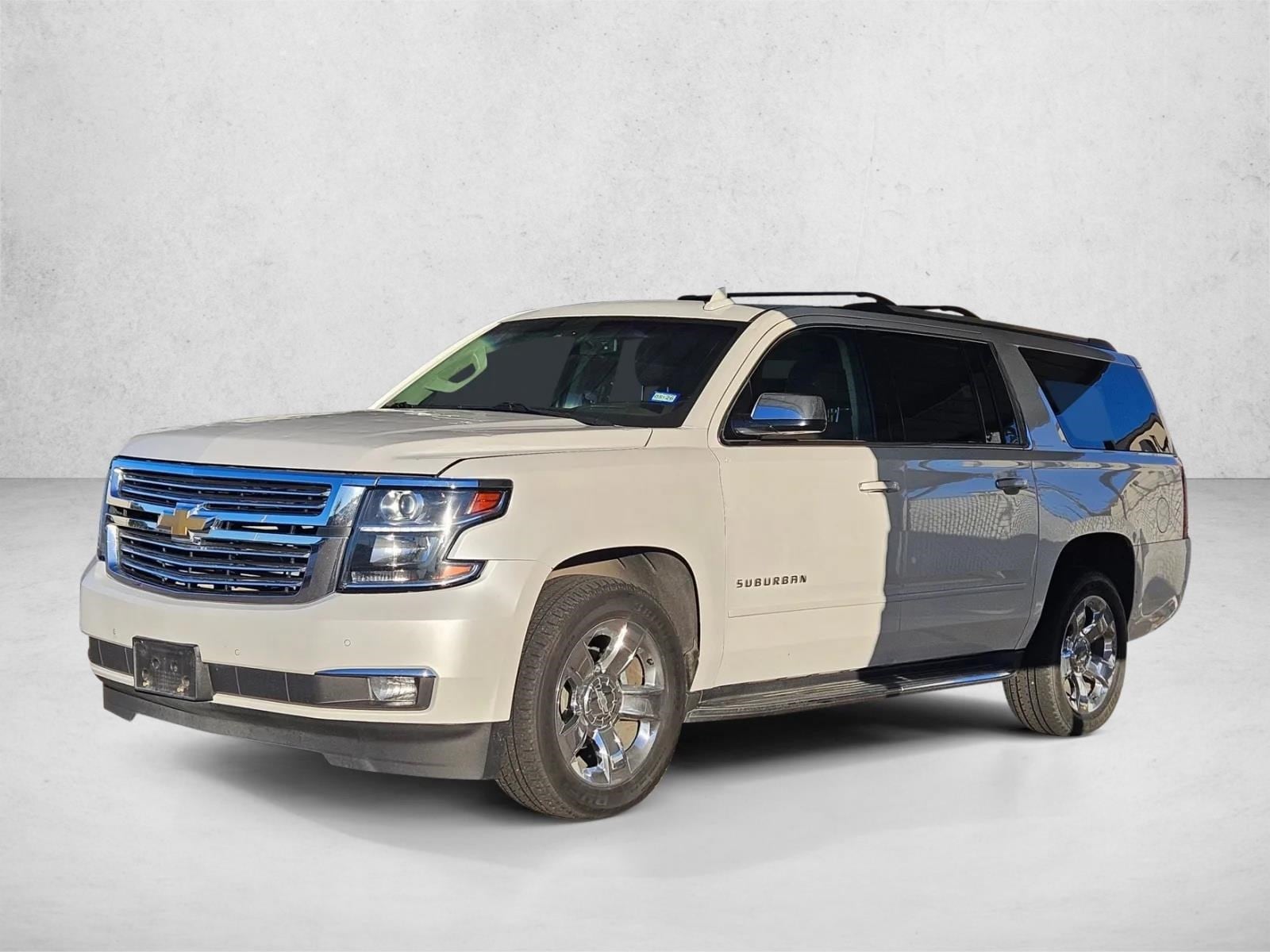 2017 Chevrolet Suburban Premier's photo