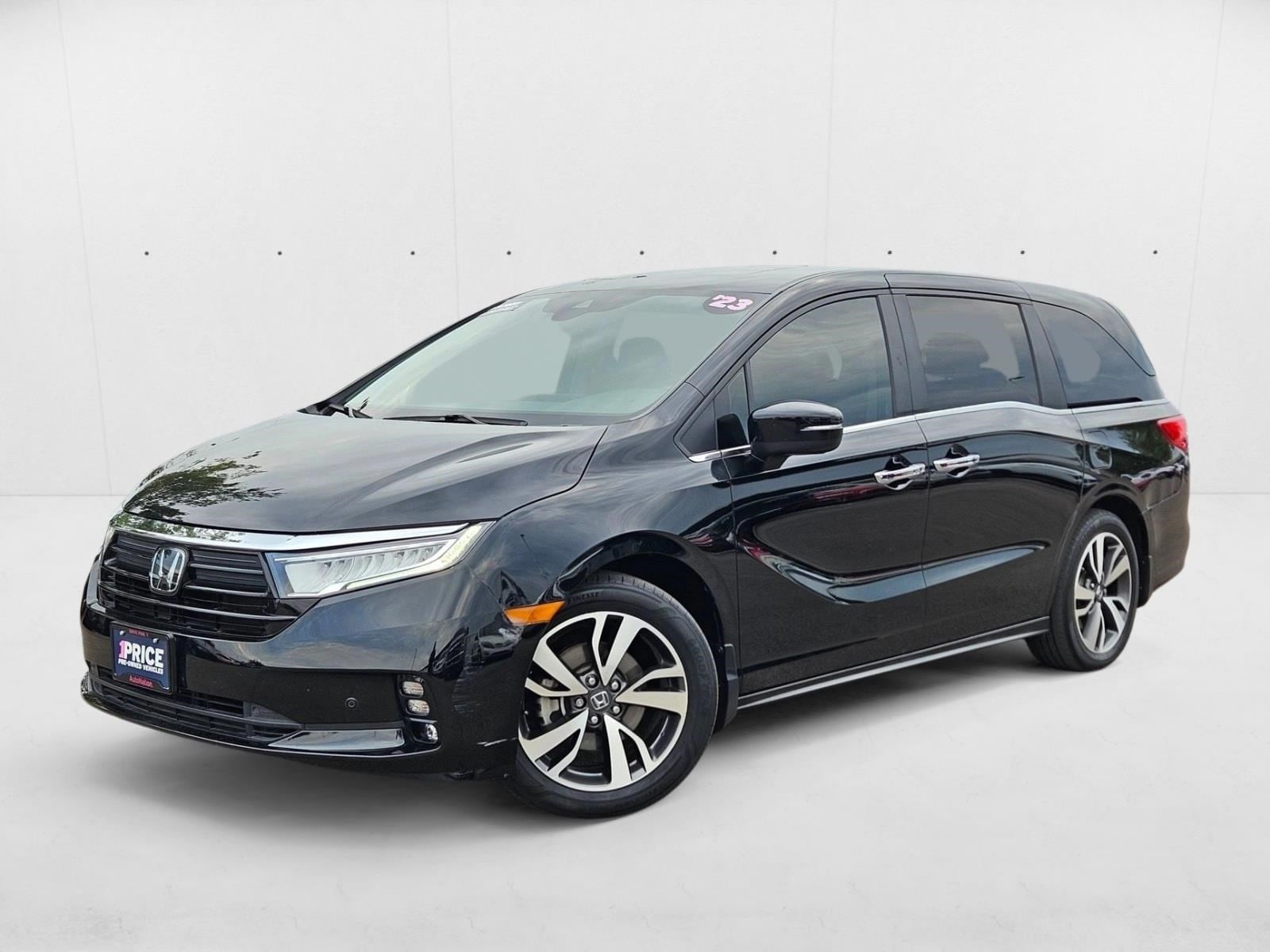 2023 Honda Odyssey Touring's photo