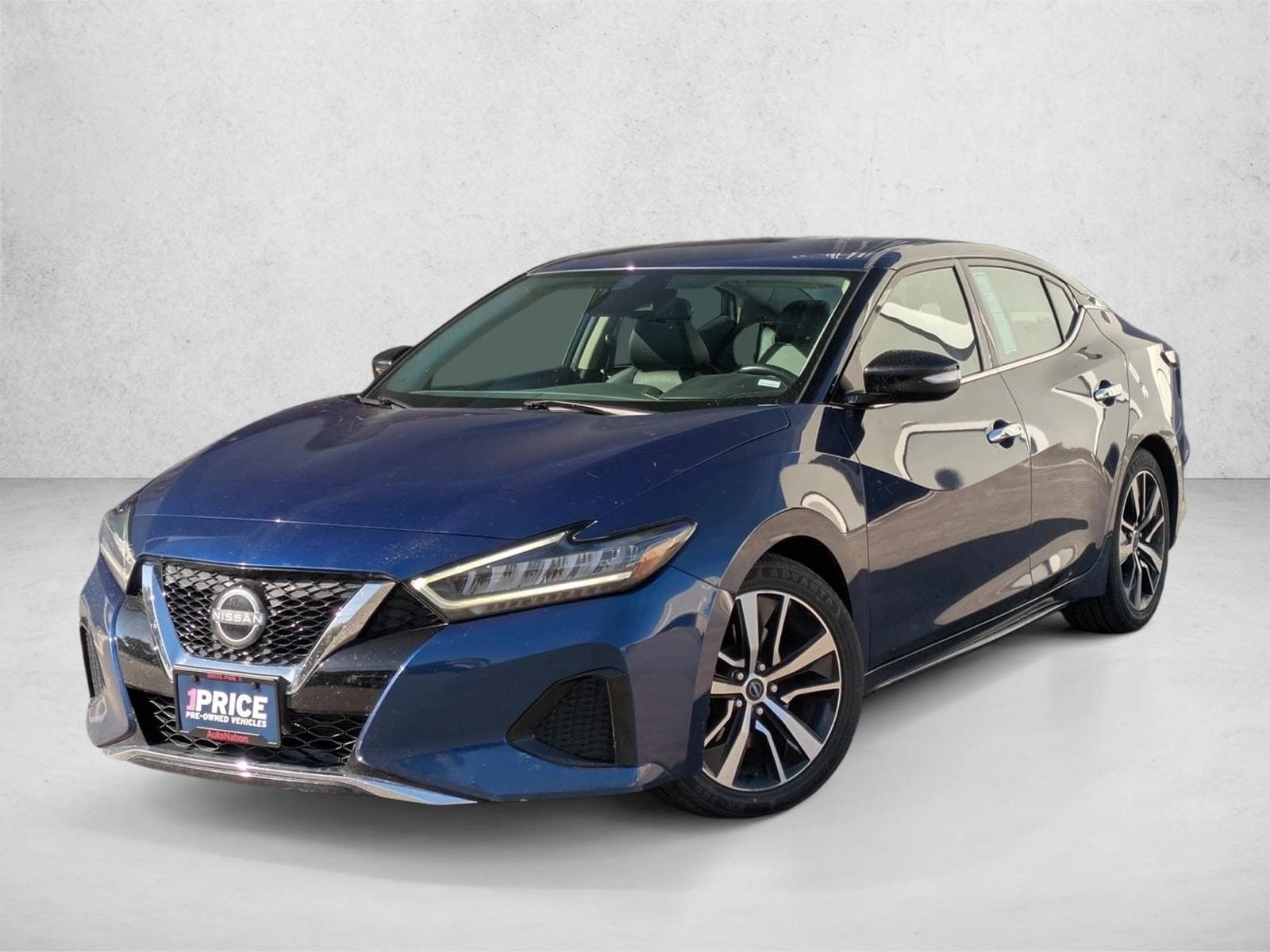 2023 Nissan Maxima SV's photo