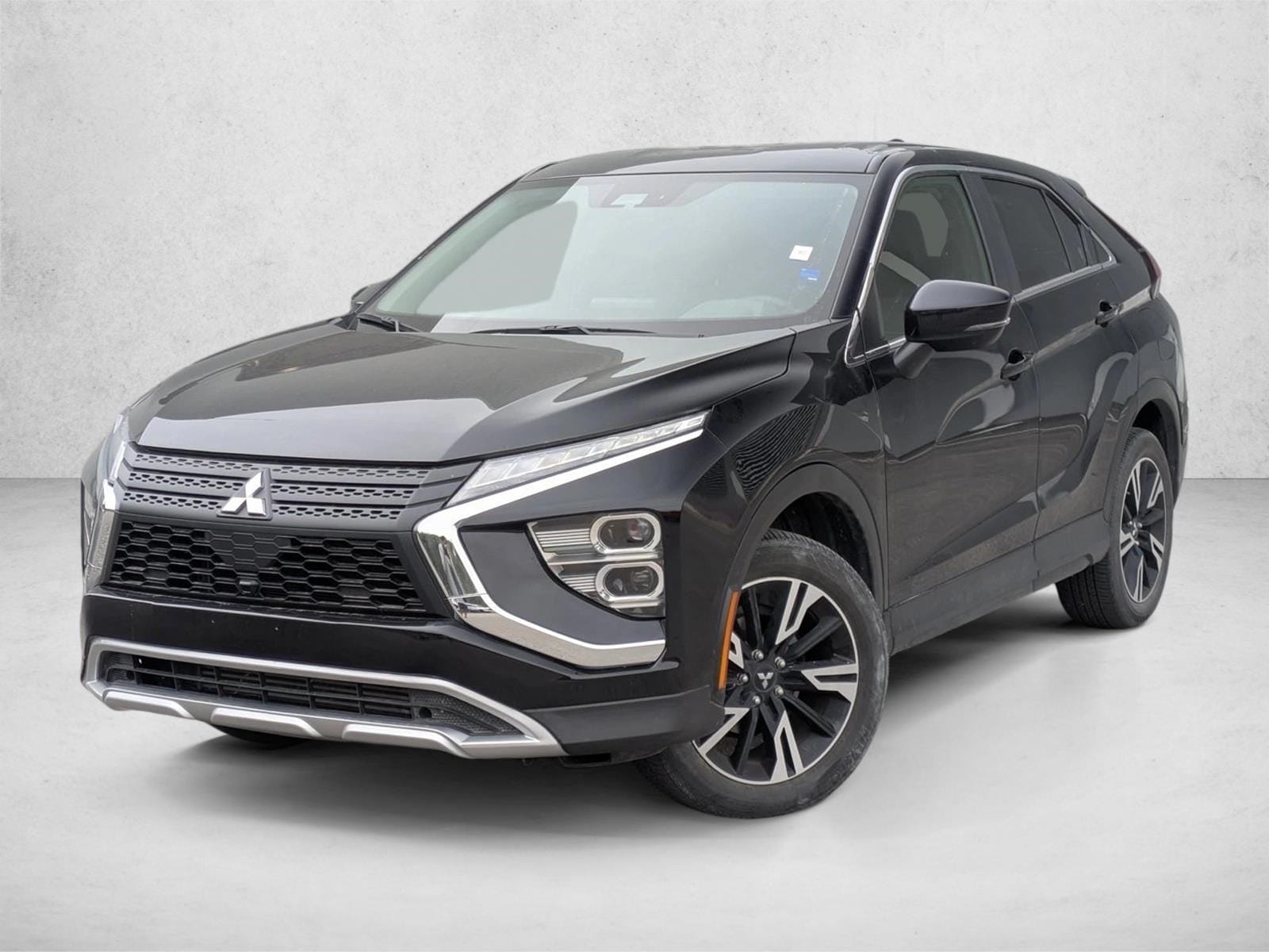 2023 Mitsubishi Eclipse Cross SE's photo