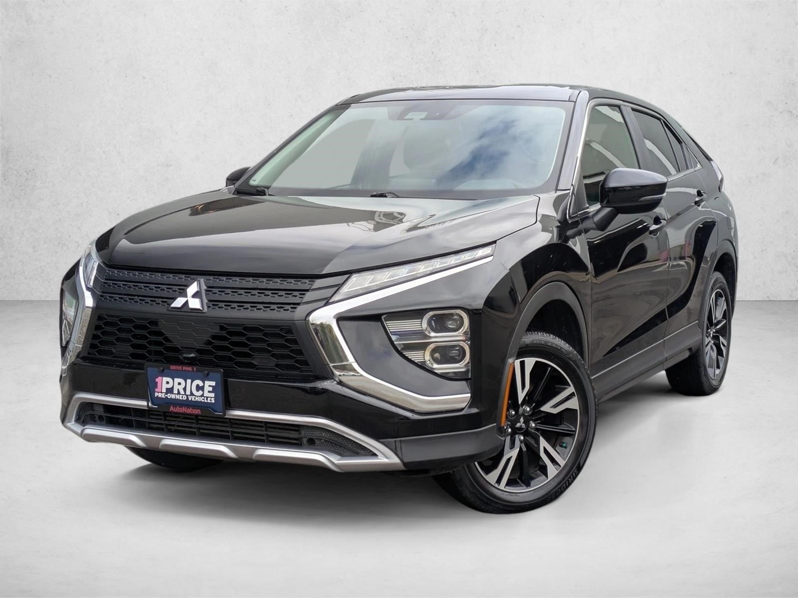 2023 Mitsubishi Eclipse Cross SE's photo