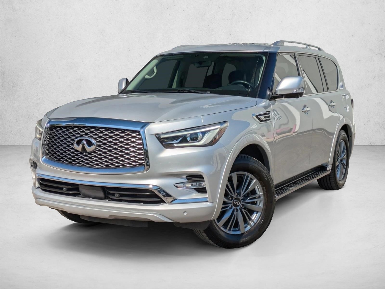 2021 INFINITI QX80's photo