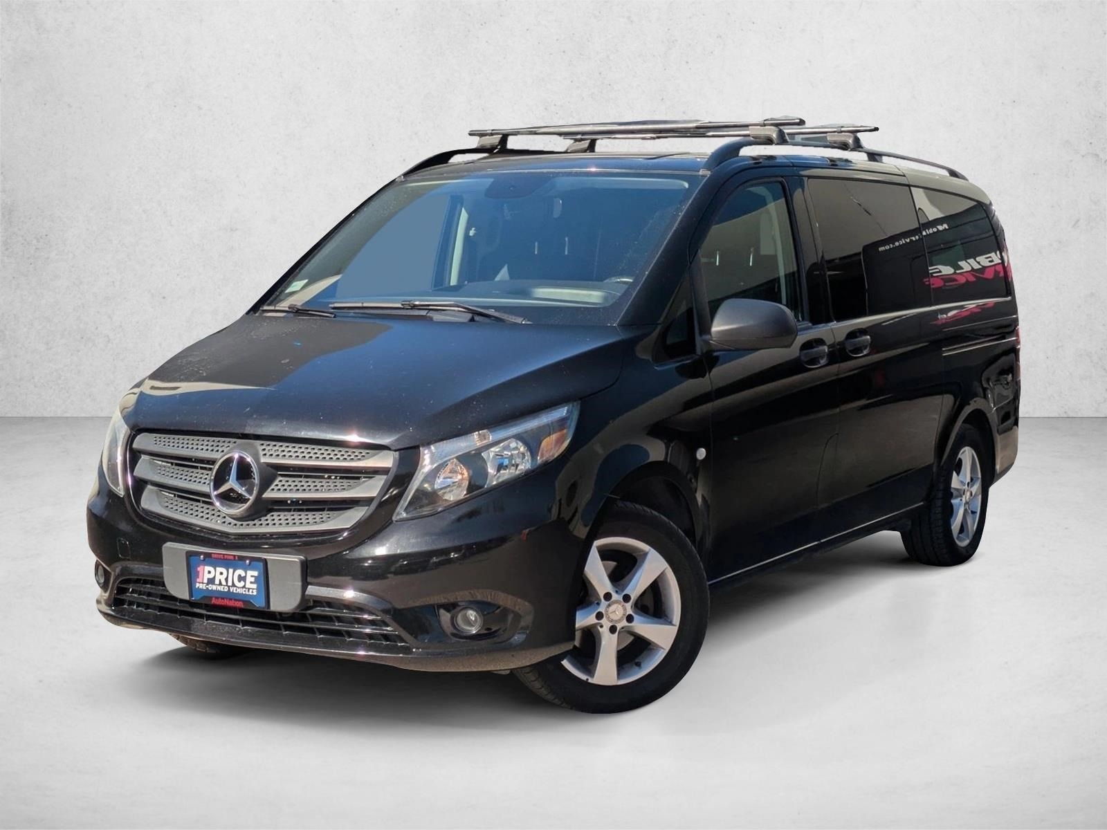 2017 Mercedes-Benz Metris Passenger Van Base's photo