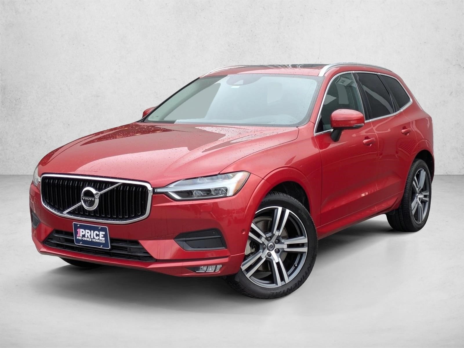 2019 Volvo XC60 Momentum's photo