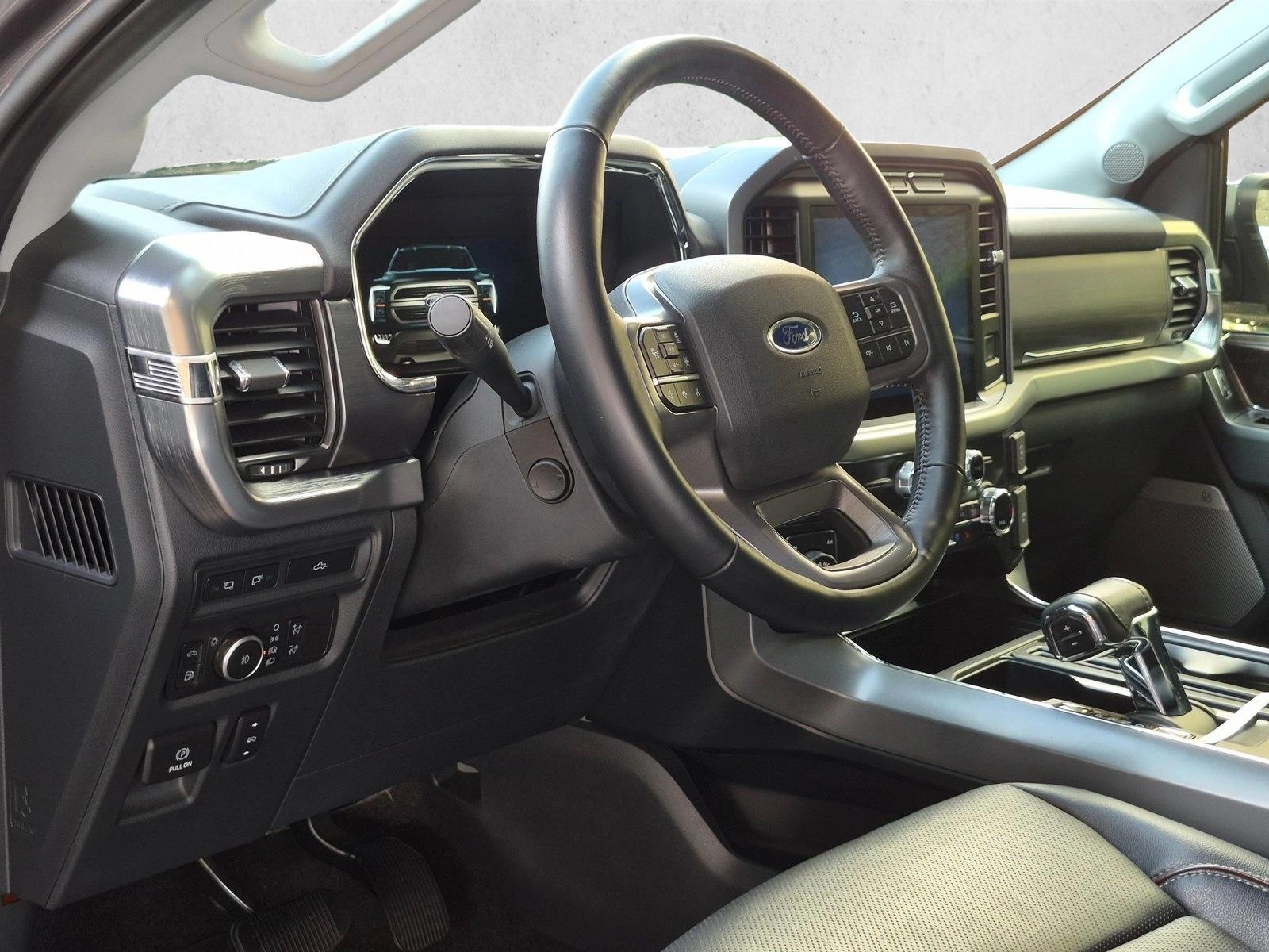 Used 2021 Ford F-150 LARIAT Crew Cab Pickup