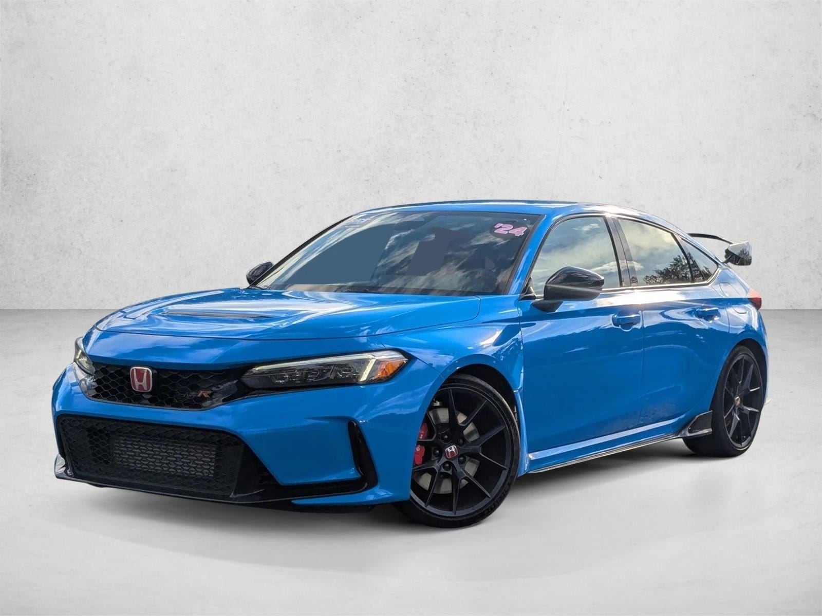 2024 Honda Civic Hatchback Type-R's photo