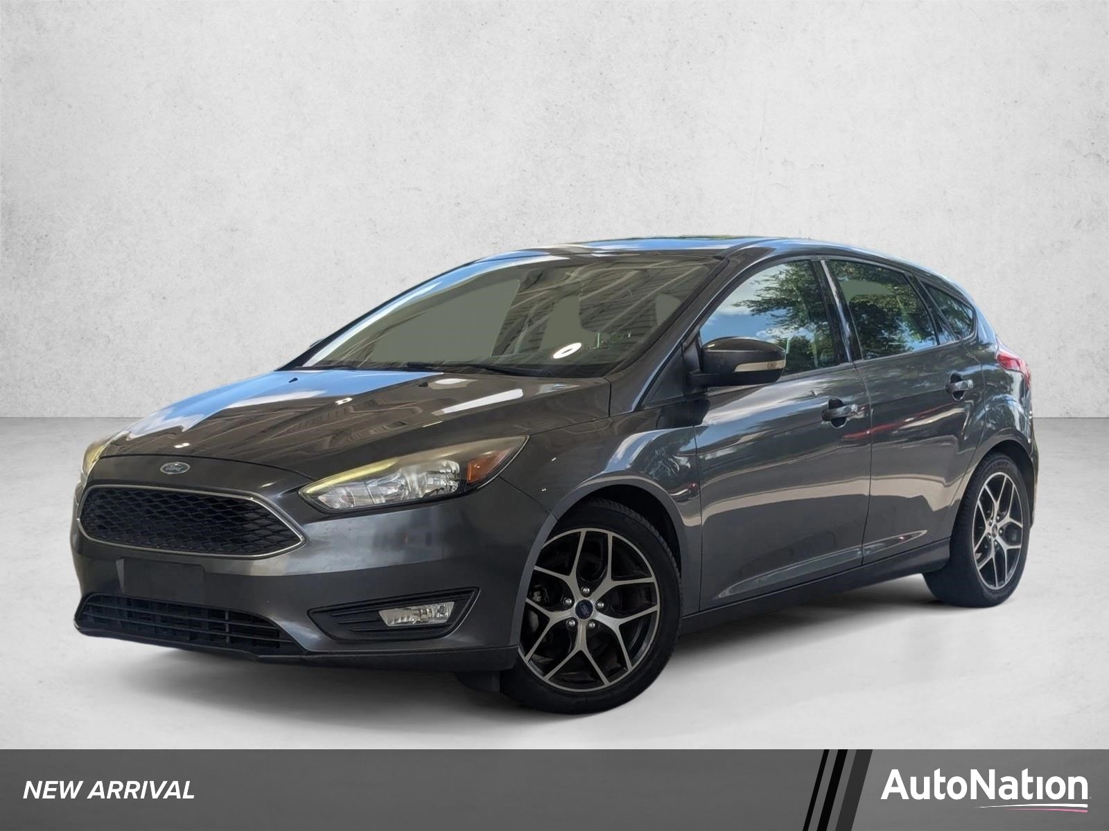 2017 Ford Focus 5 Door Hatch SEL's photo