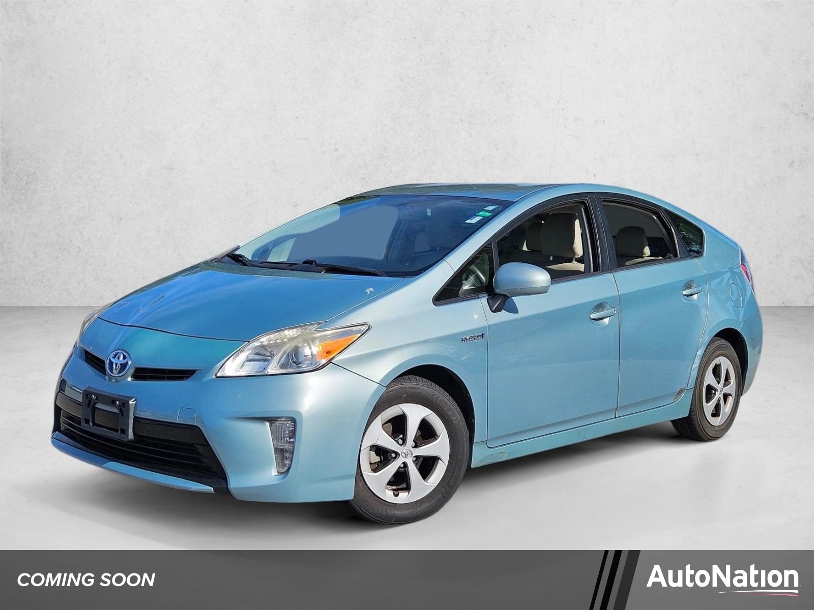2014 Toyota Prius Three's photo
