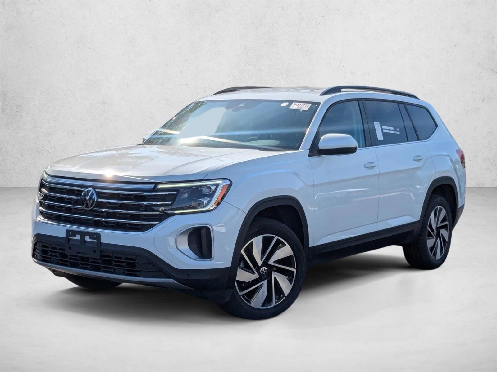 2024 Volkswagen Atlas SE w/Tech's photo