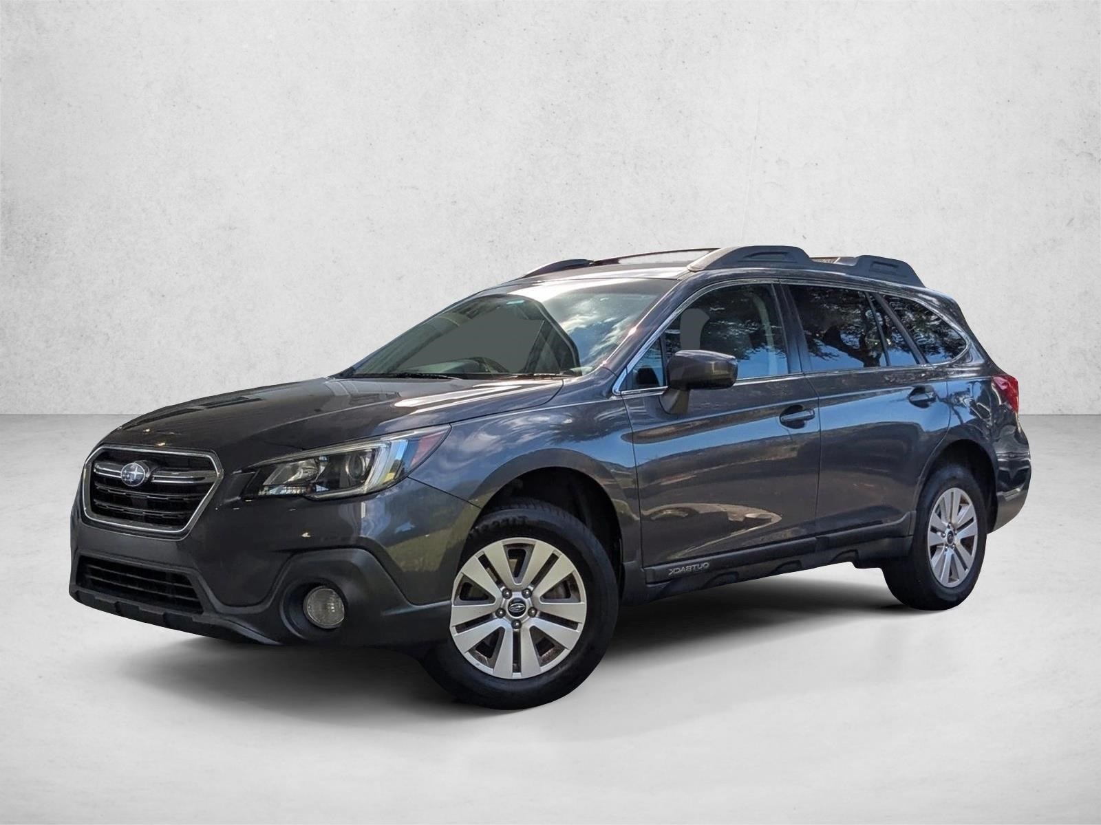 2018 Subaru Outback Premium's photo