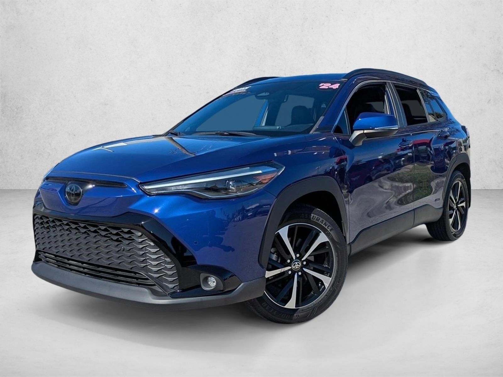 2024 Toyota Corolla Cross XSE's photo