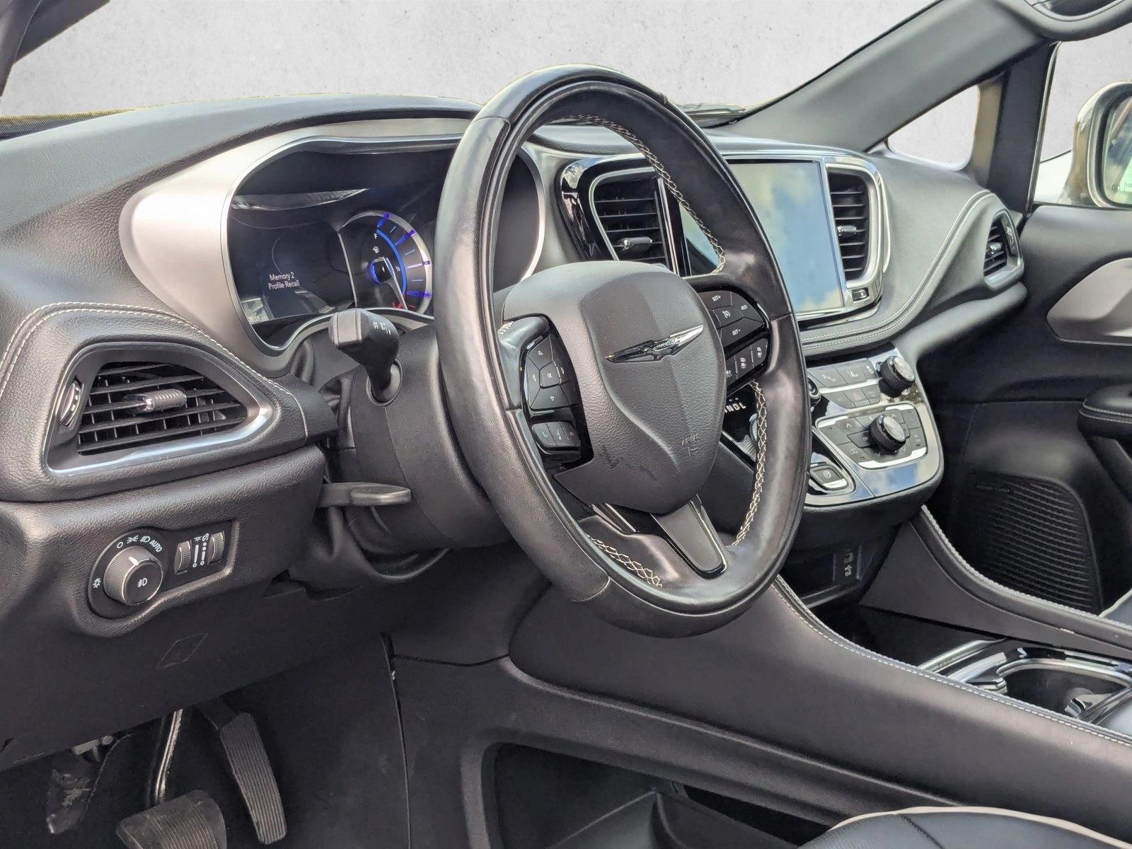 Used 2022 Chrysler Pacifica Hybrid Limited with VIN 2C4RC1S76NR123507 for sale in Sanford, FL