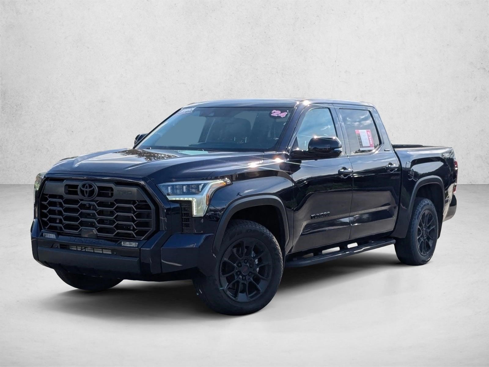 2024 Toyota Tundra Limited's photo