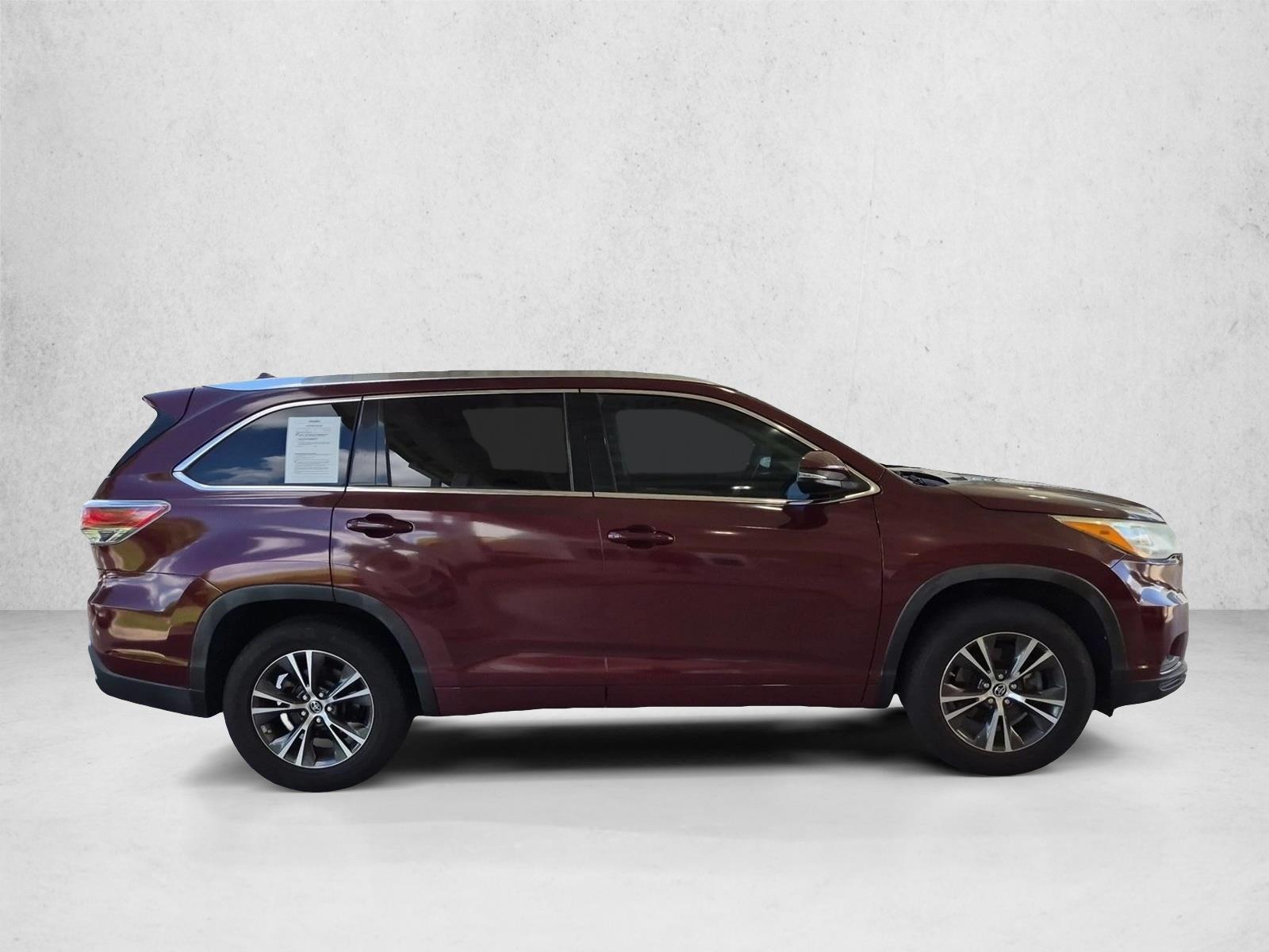 Used 2016 Toyota Highlander XLE Sport Utility