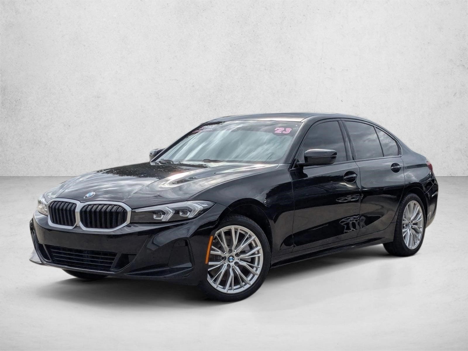 2023 BMW 3 Series 330i's photo