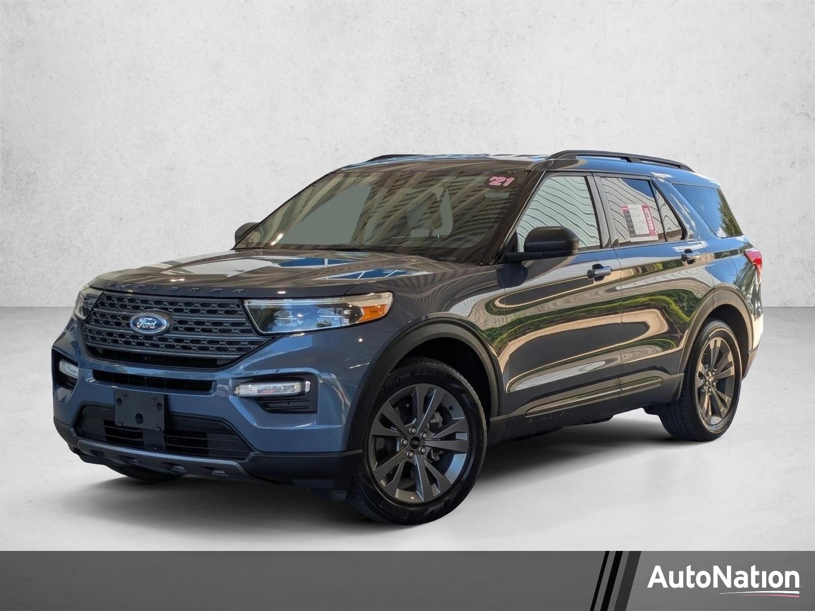 2021 Ford Explorer XLT RWD's photo