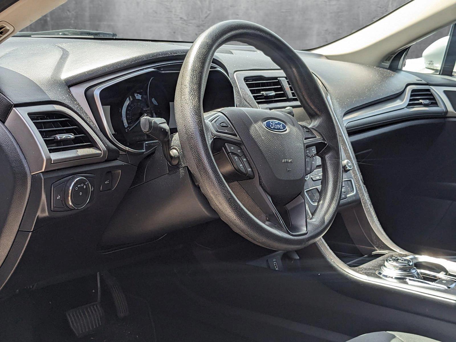 Used 2017 Ford Fusion SE with VIN 3FA6P0HD1HR411132 for sale in Sanford, FL
