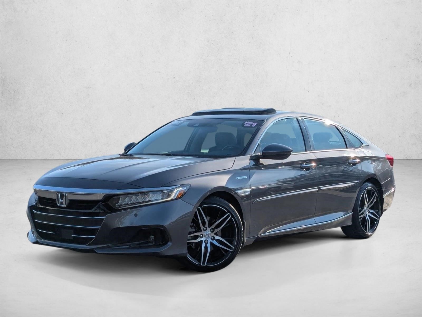 2021 Honda Accord Hybrid Touring's photo