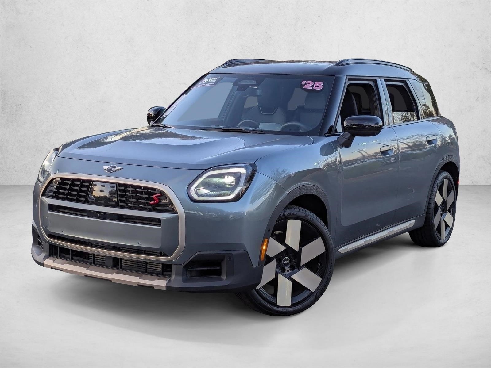 2025 MINI Countryman S's photo
