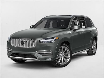 2016 Volvo XC90 T6 Momentum Sport Utility