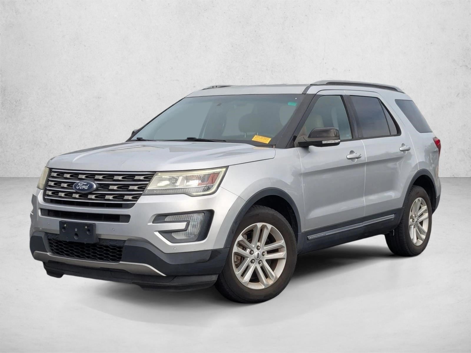 2017 Ford Explorer XLT's photo