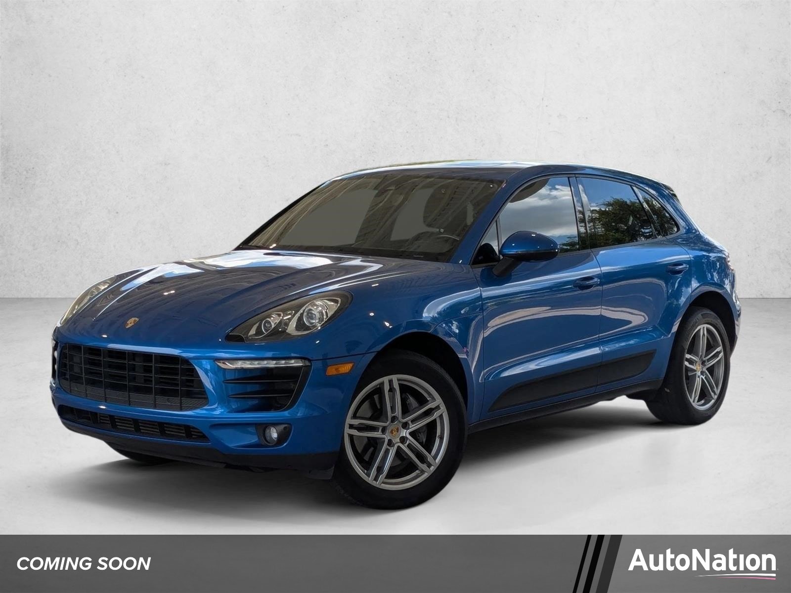 2018 Porsche Macan -'s photo
