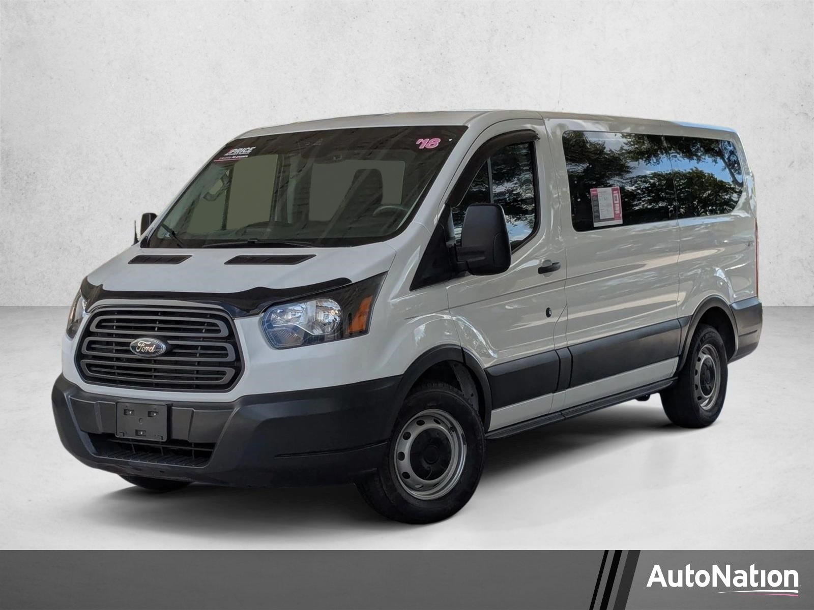 2018 Ford Transit 150 XL Wagon Low Roof Sliding Pass. 130's photo