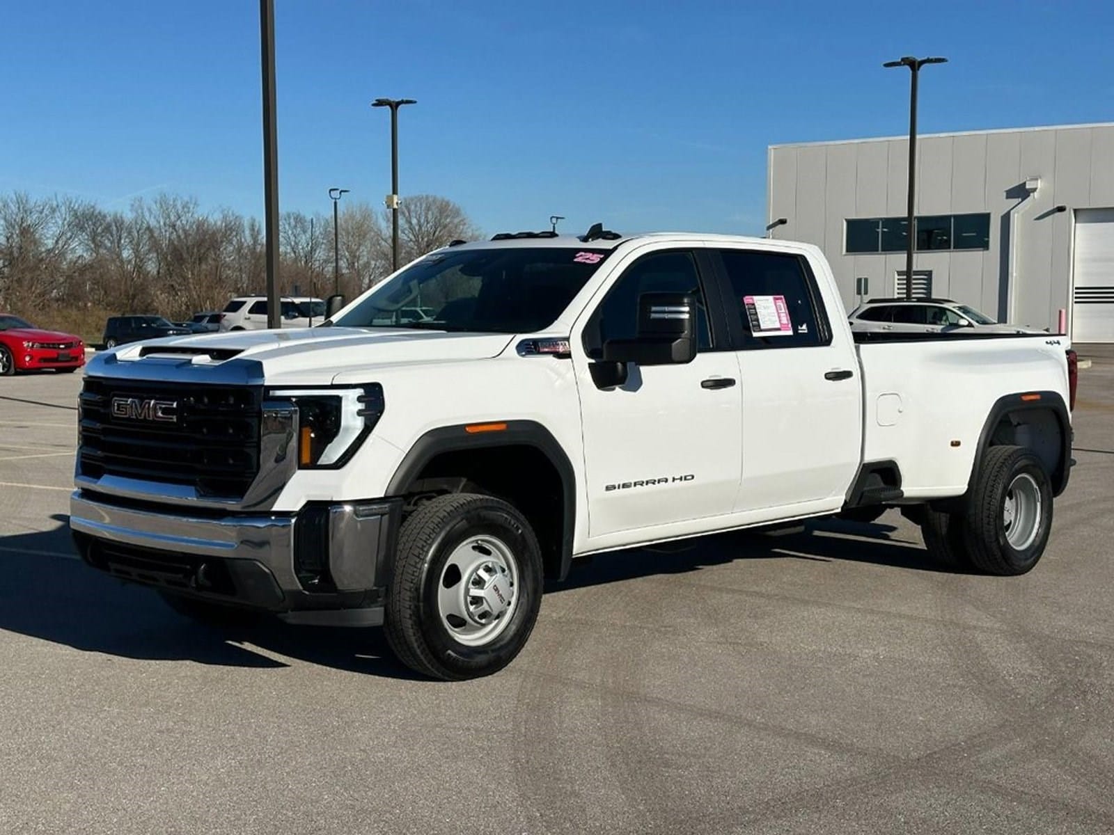2025 GMC Sierra 3500HD Pro's photo