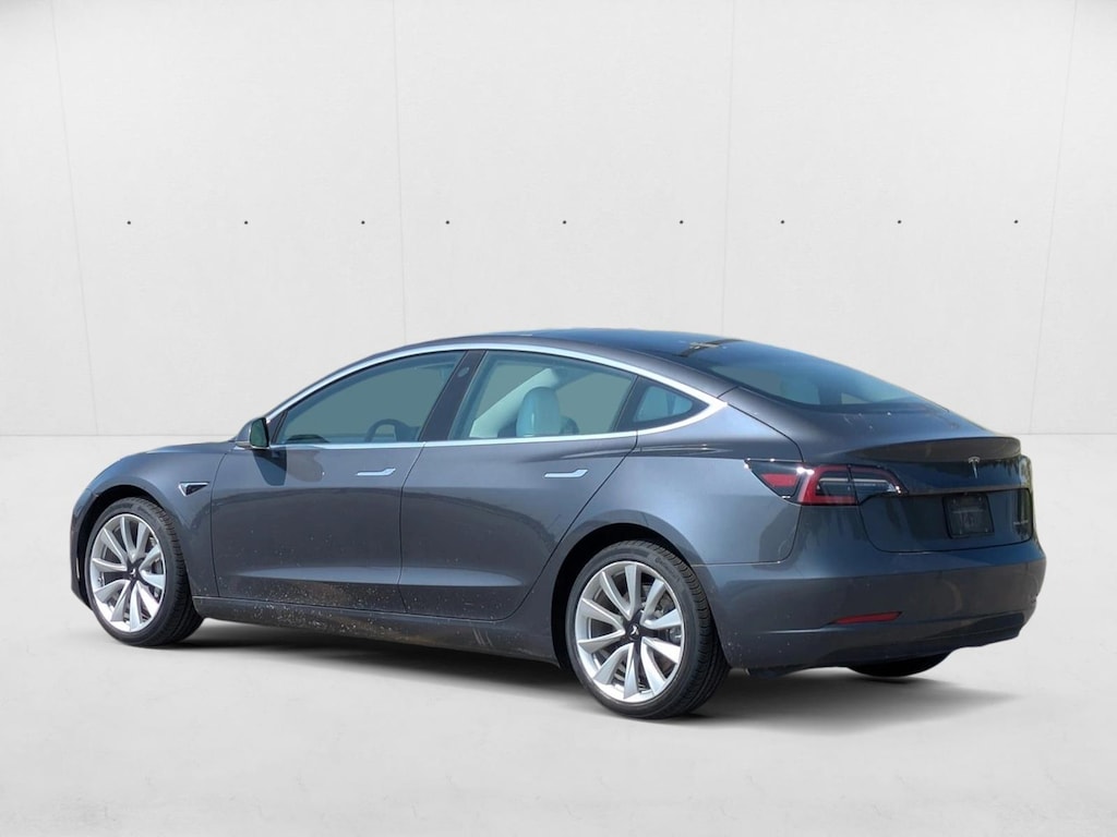 2019 Tesla Model 3 Long Range photo 3