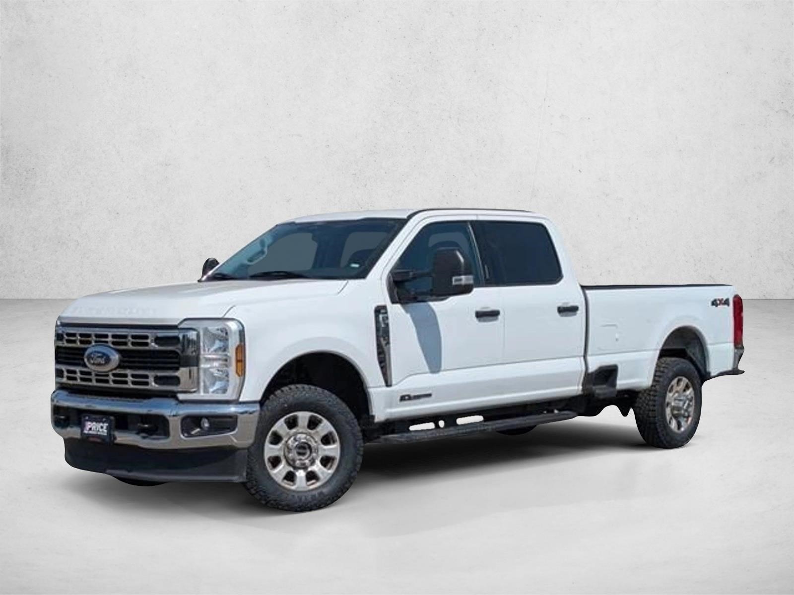 2024 Ford F-350 Super Duty XLT's photo
