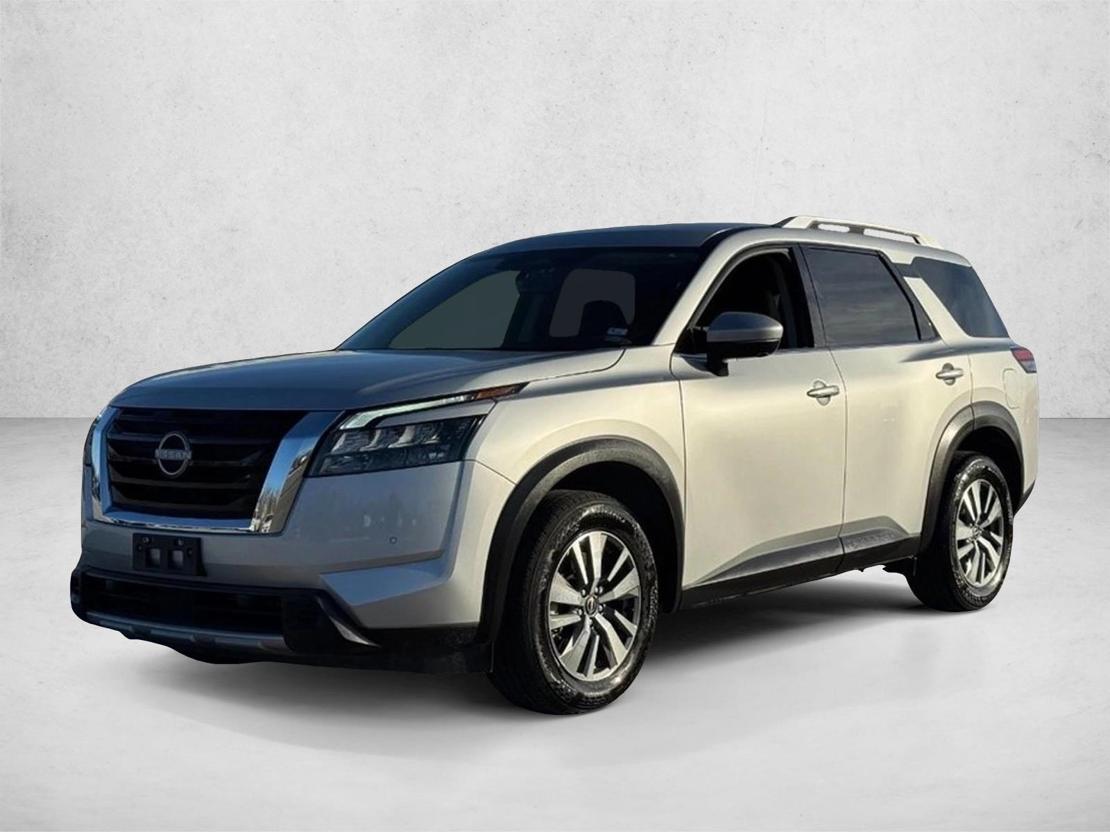 2025 Nissan Pathfinder SL's photo