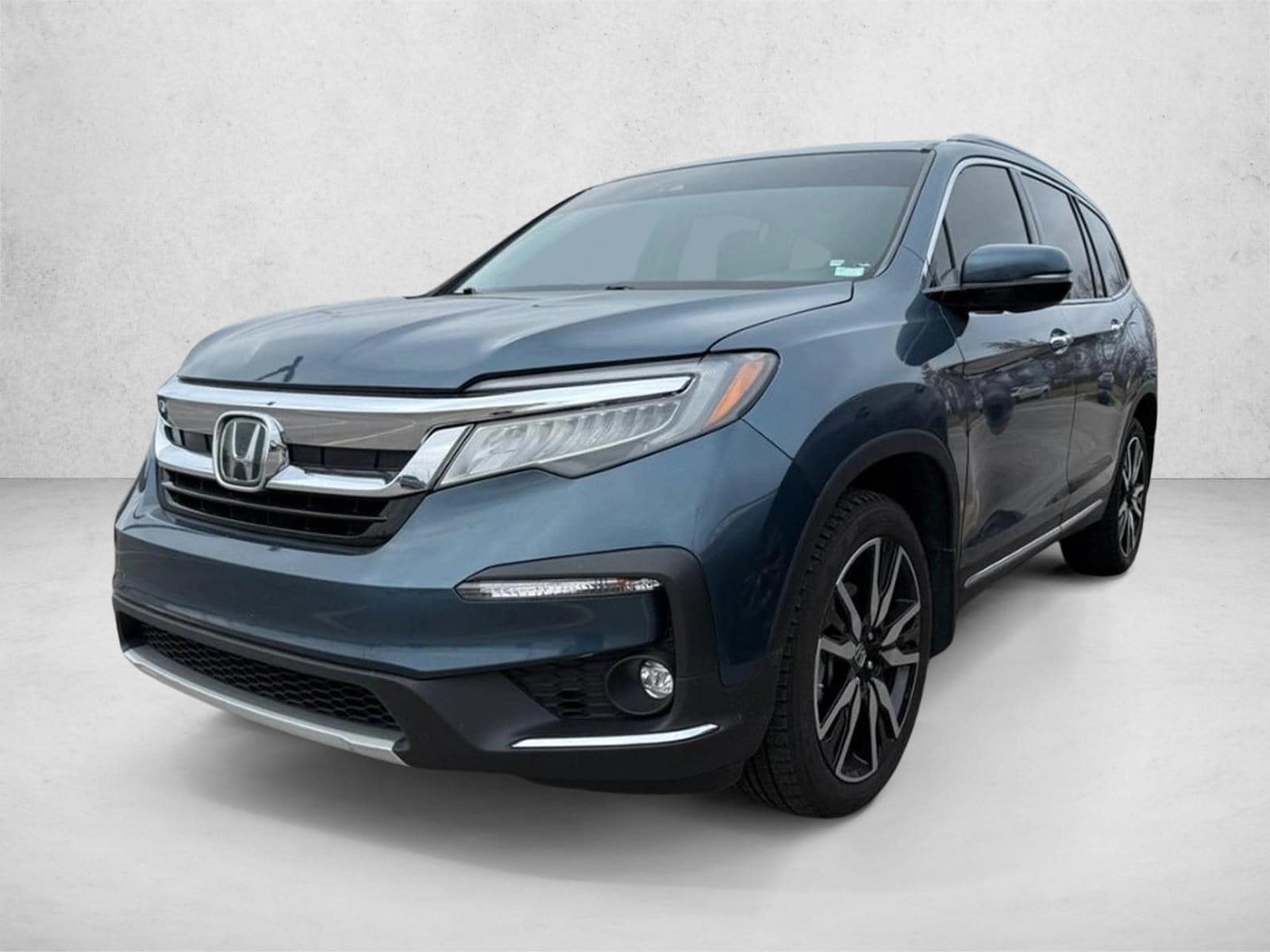 2020 Honda Pilot Elite's photo