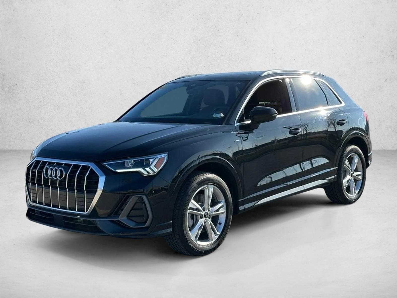 2023 Audi Q3 S Line Premium Plus's photo