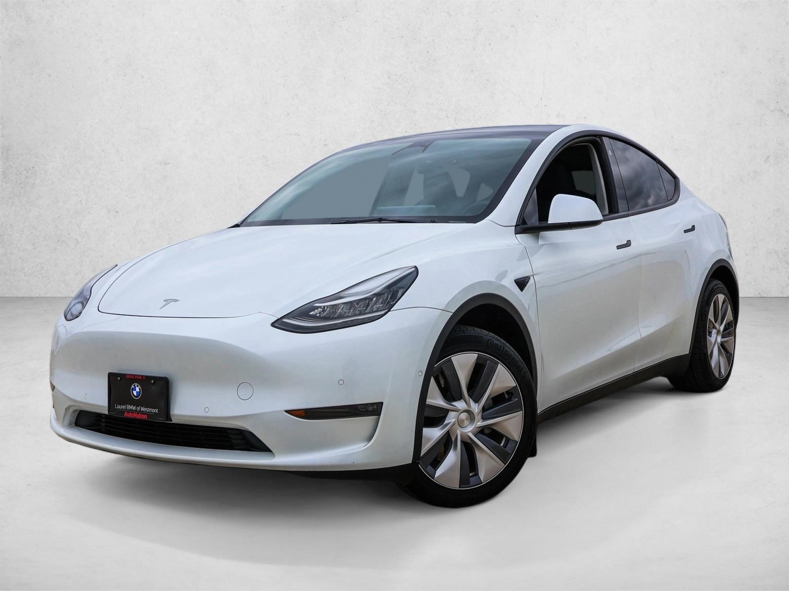 2022 Tesla Model Y Long Range's photo