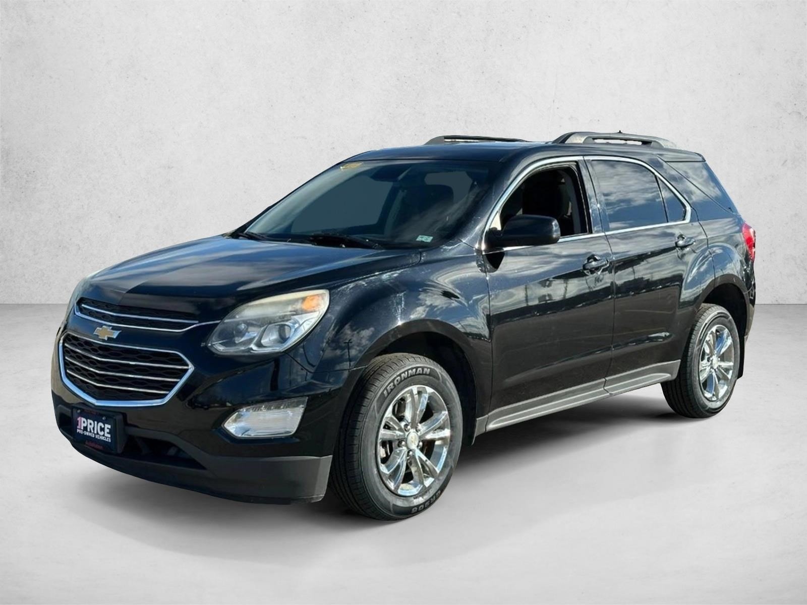 2017 Chevrolet Equinox LT's photo